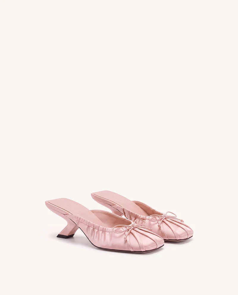 Solenne Geraffte Satin-Mules mit Schleife – Puderrosa