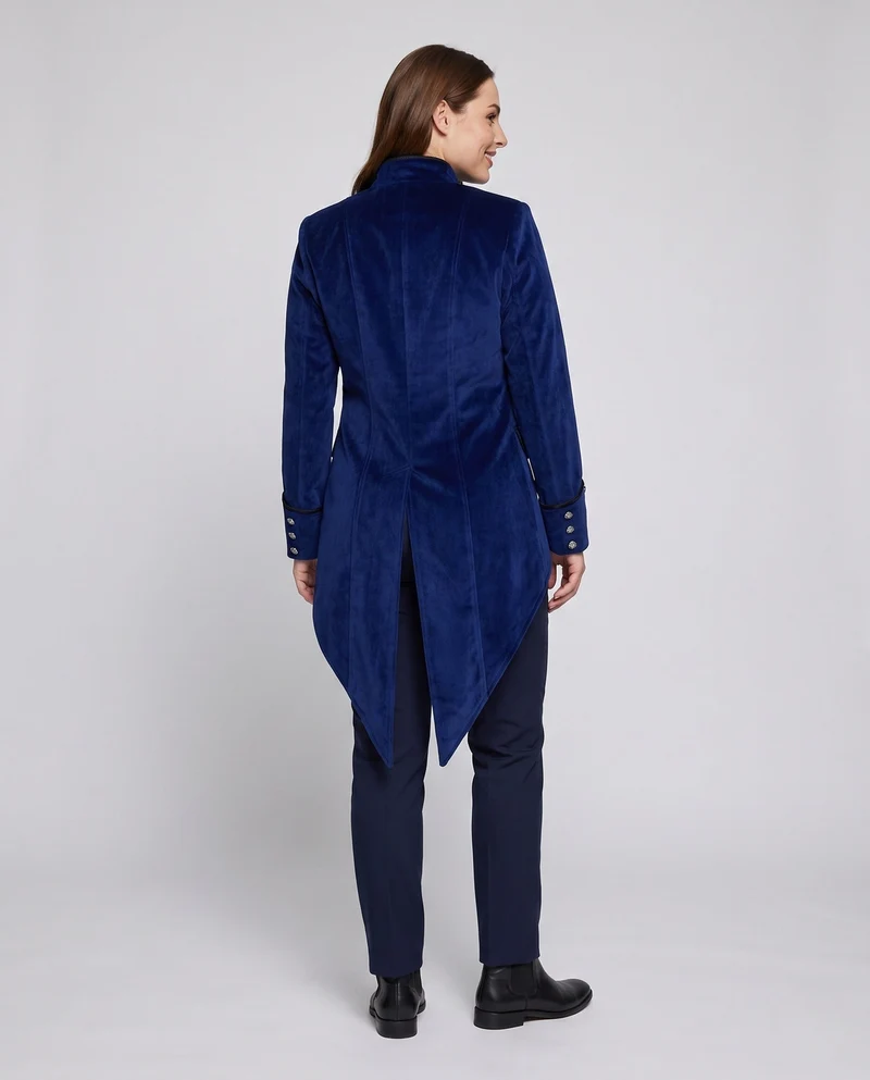 Elegante Damen-Frack mit asymmetrischem Saum und kunstvollen Knöpfen Nord Taschen