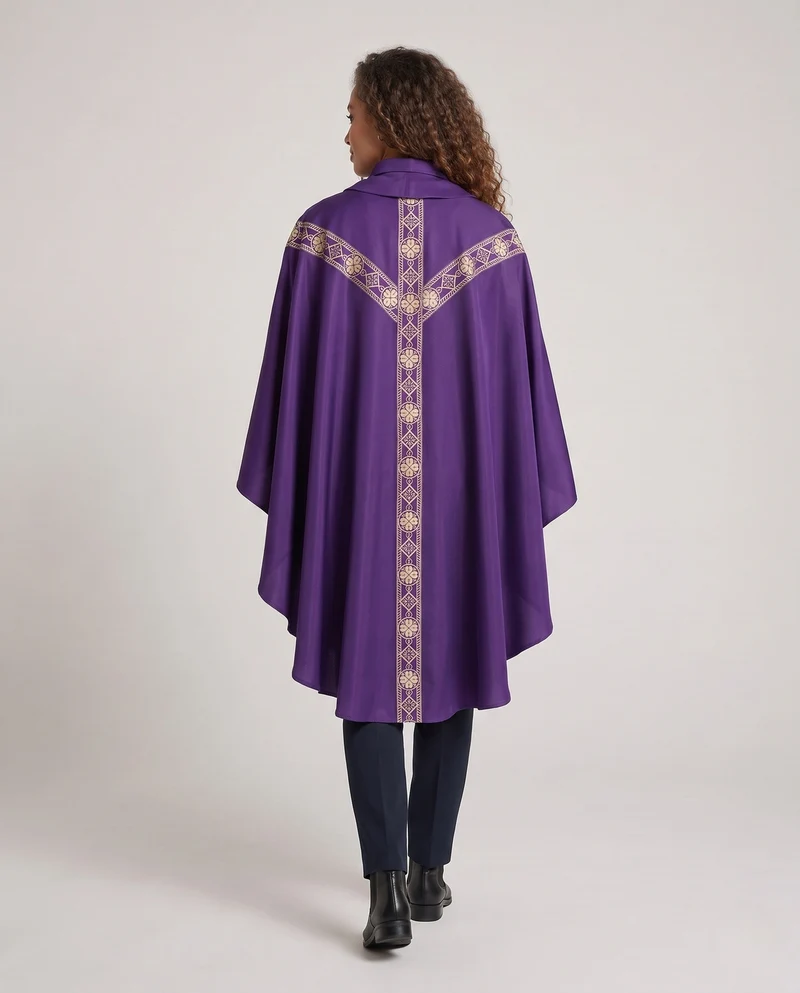 Damen Abendkleid mit aufwendigen Verzierungen und elegantem Schnitt Nord Taschen