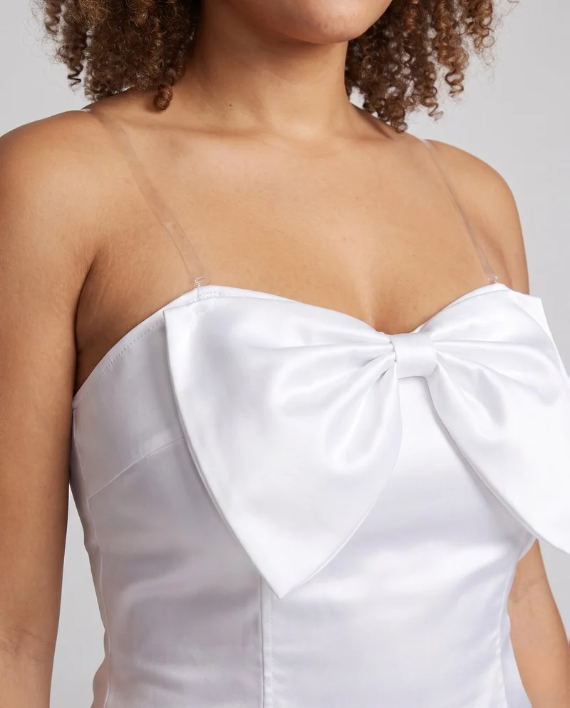 Damen Kostüm Kleid mit eleganten Schulterträgern und Handaccessoires Nord Taschen