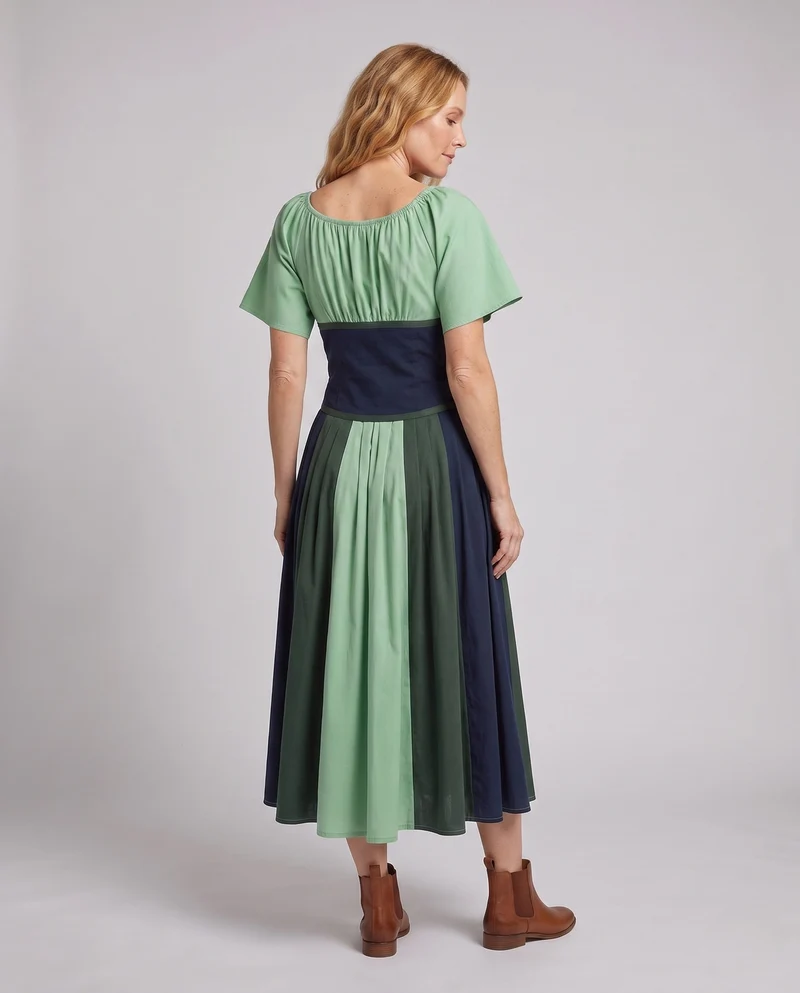 Damen Wickelkleid mit kompliziertem Schnürdesign und fließendem Rock Nord Taschen