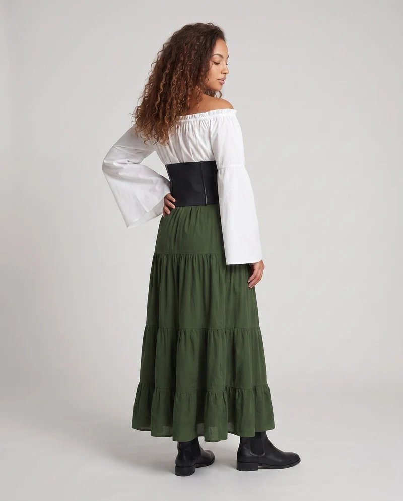 Damen romantisches Maxikleid mit schwingendem Rock und tailliertem Oberteil Nord Taschen