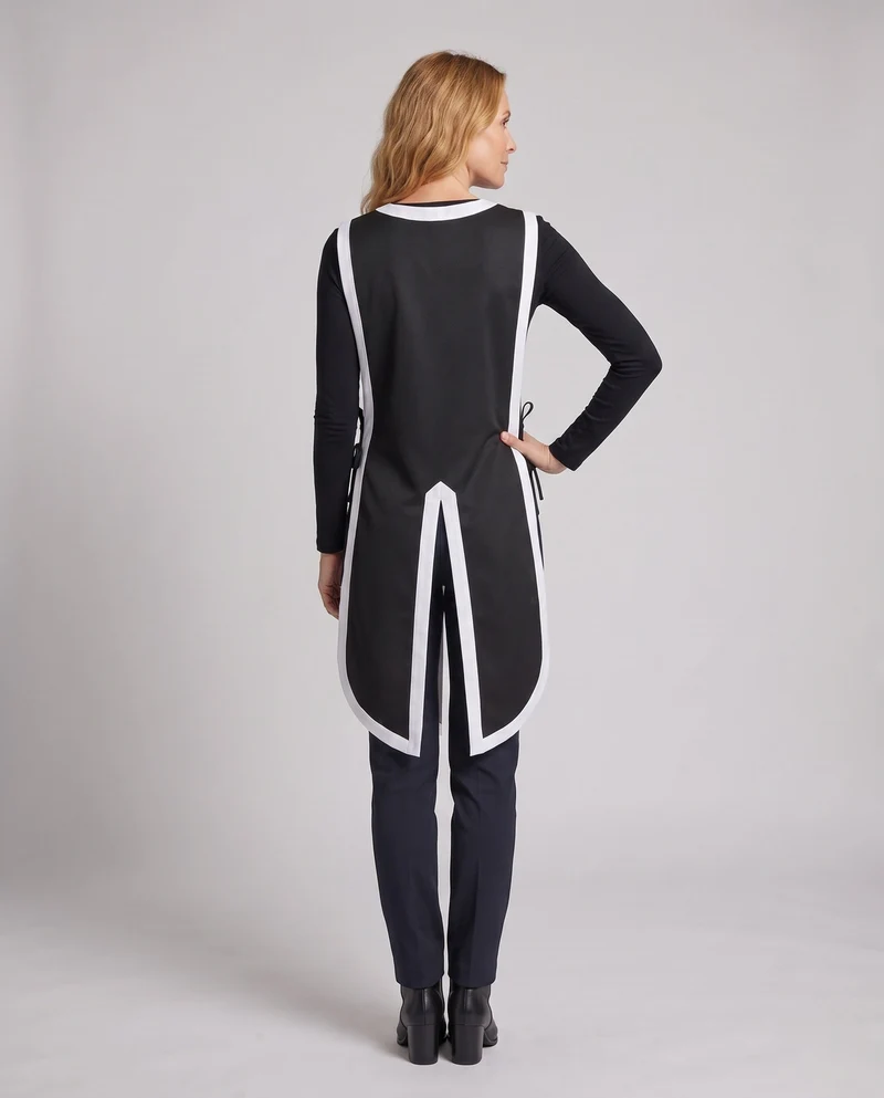 Frauen Elegantes Kapuzenkleid mit asymmetrischem Schnitt und praktischen Bindebändern Nord Taschen