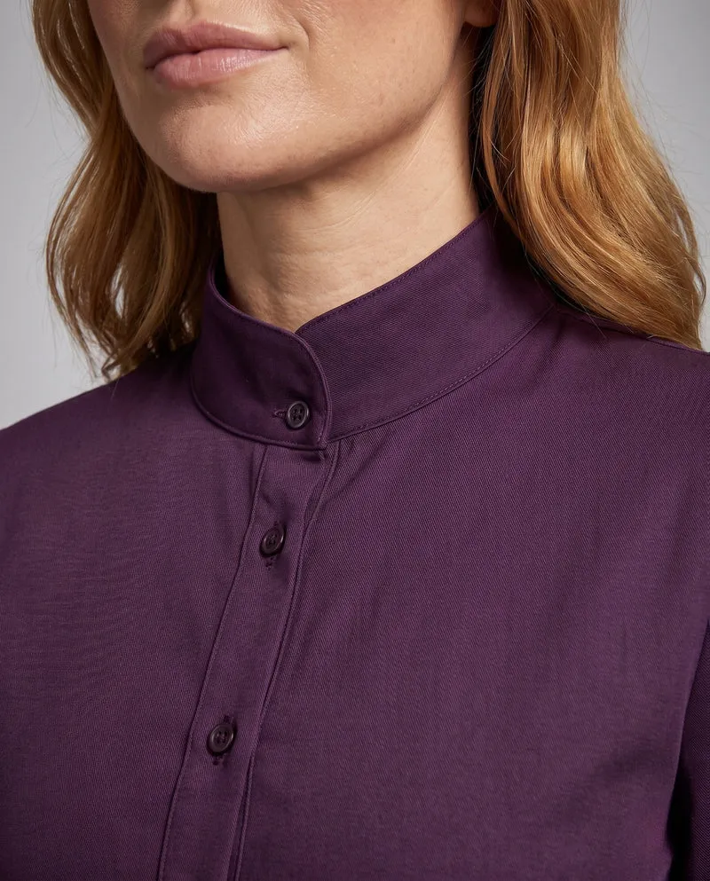 Frauen Elegantes Langes Kleid mit Stehkragen und Knopfleiste Nord Taschen