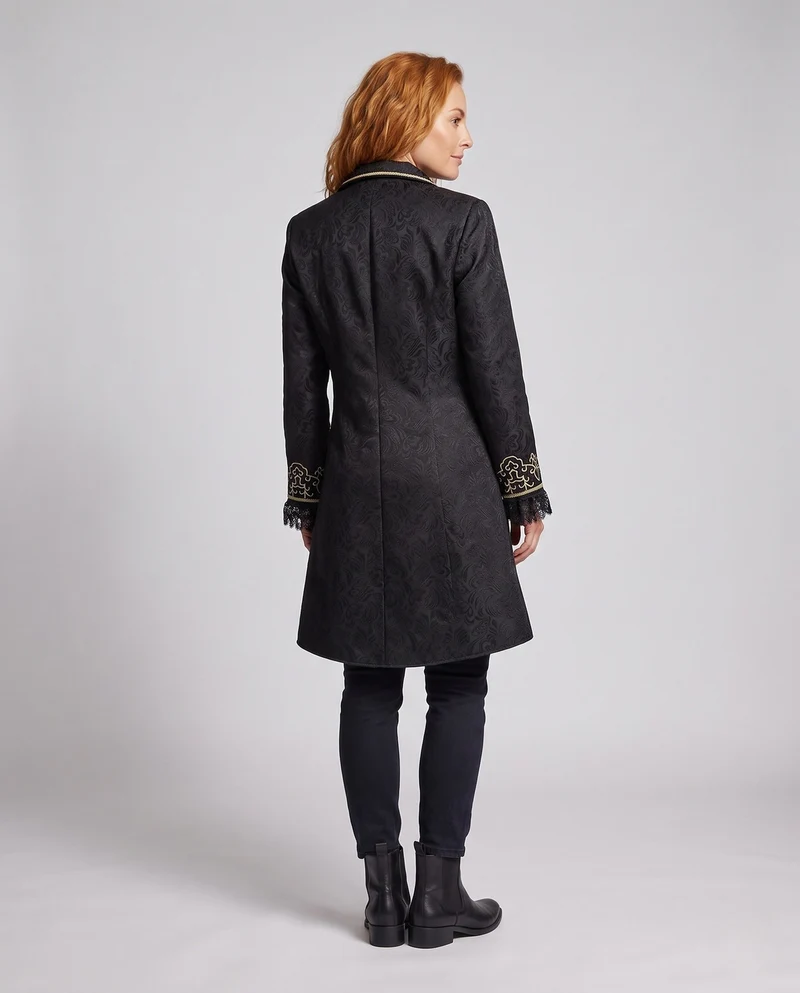 Damen eleganter Brokatmantel mit aufwendigen Verzierungen und tiefem Revers Nord Taschen