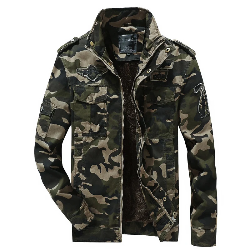Herren Camouflage-Fieldjacke mit Sherpa‑Futter und multifunktionalen Utility‑Taschen Nord Taschen