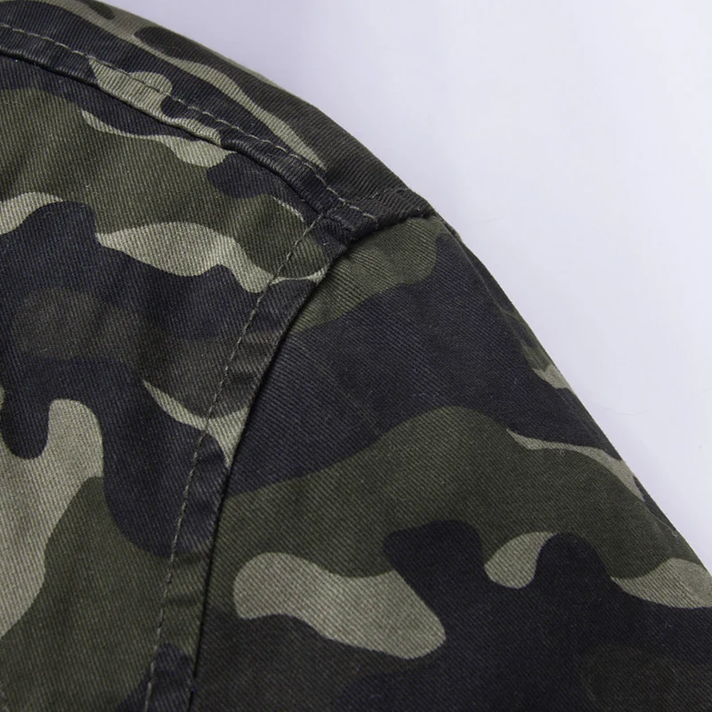 Herren Camouflage Fieldjacke mit Kapuze, Multifunktionalen Außentaschen und Kordzug-Taille Nord Taschen