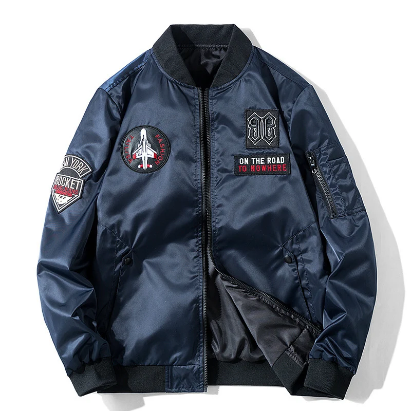 Herren Bomberjacke im Aviator-Style mit Patchapplikationen, Nylon-Shell und Ärmeltasche Nord Taschen