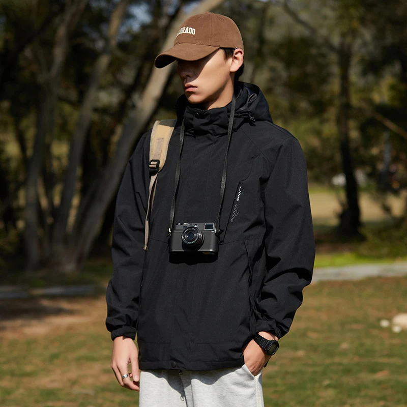 Damen zweilagige wasserabweisende Outdoorjacke mit Kapuze, Taillenregulierung und Kontrastbesätzen Nord Taschen