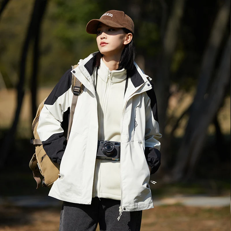 Damen zweilagige Softshell‑Outdoorjacke mit abnehmbarem Fleece‑Innenlayer und Kapuze Nord Taschen