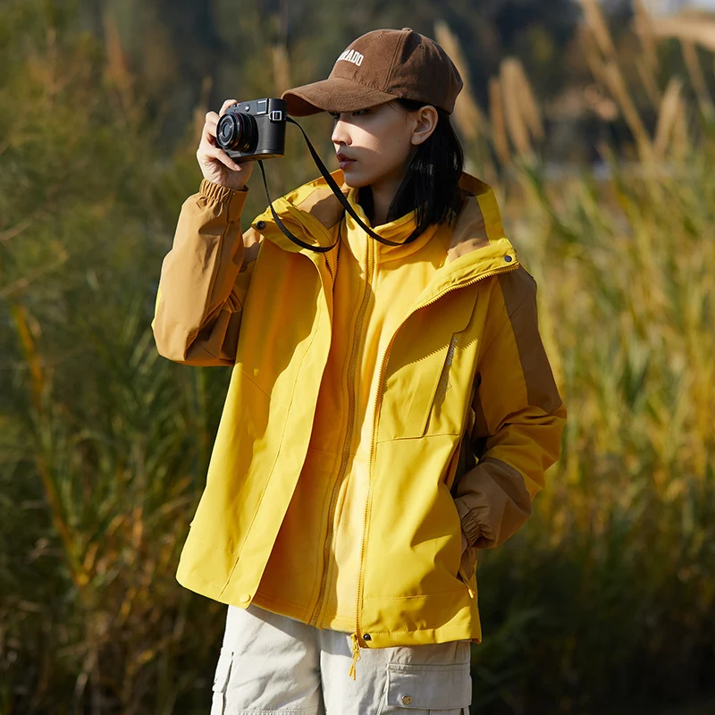 Damen zweilagige Softshell‑Outdoorjacke mit abnehmbarem Fleece‑Innenlayer und Kapuze Nord Taschen