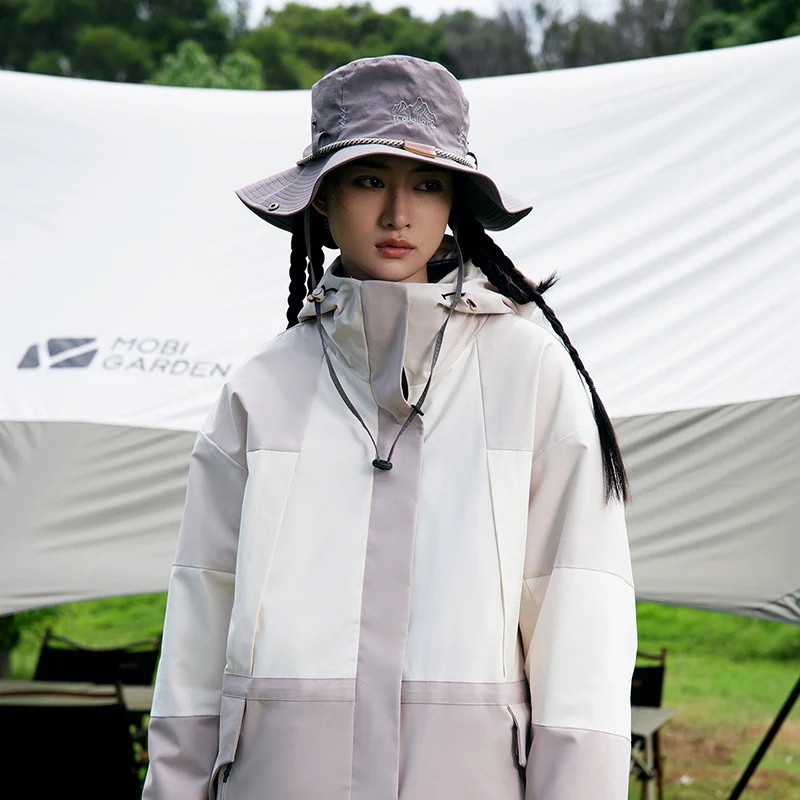 Damen zweilagige atmungsaktive Outdoor- und Trekkingjacke mit verstellbarer Kapuze Nord Taschen