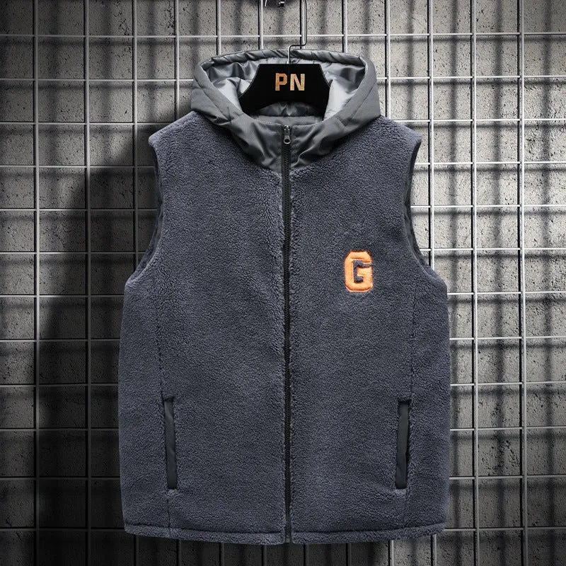 Herren Wattierte Teddy-Fleece-Weste mit Kapuze, durchgehendem Reißverschluss und Letter-Patch Nord Taschen