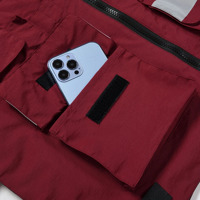 Herren Taktische Utility‑Weste mit Mehrfach‑Taschen, Klappen und verstellbaren Seitriemen Nord Taschen