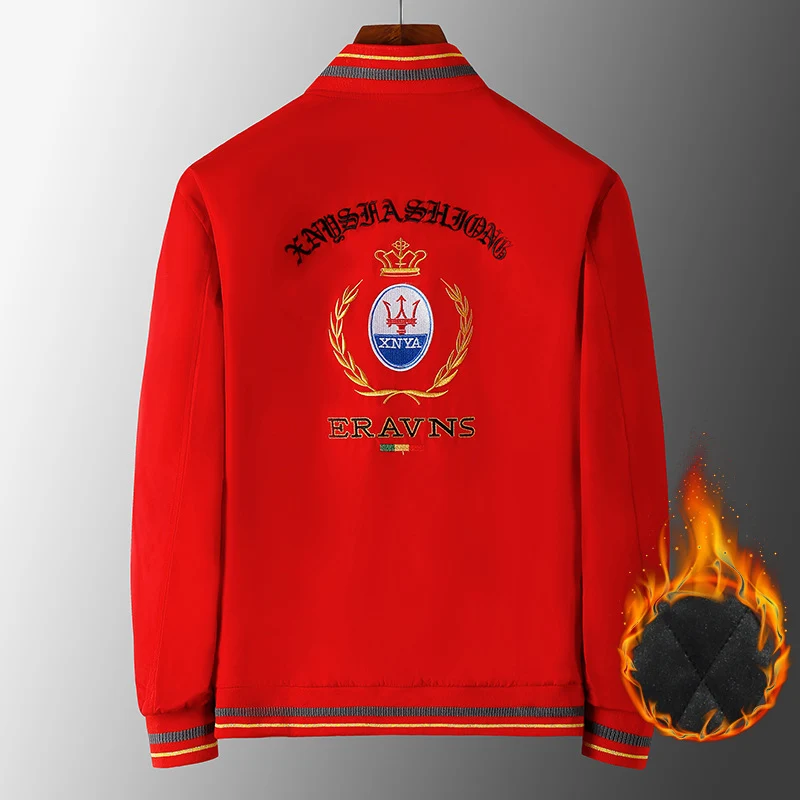 Herren Stickdetail-Bomberjacke im Retro-Crest-Stil mit Emblemstickerei und Reißverschluss-Ärmeltasche Nord Taschen