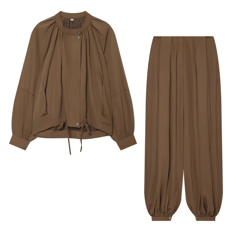 Damen Leichte Blousonjacke mit Rundhals, geraffter Passe und Tunnelzug Nord Taschen
