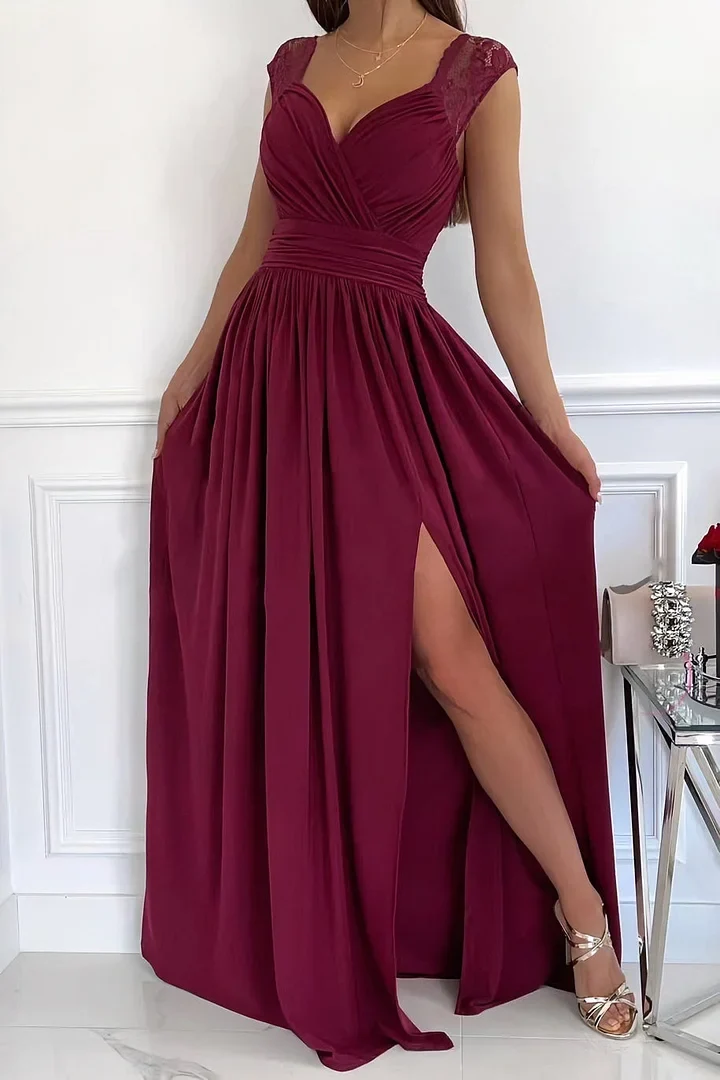 Ärmelloses Spitzenkleid mit Öffnung am Saum und am Rücken - Vittorelli