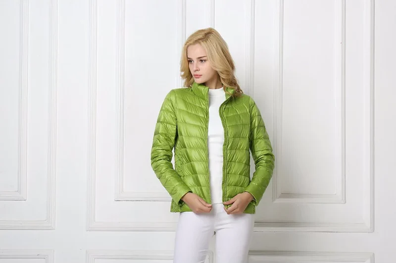 Leichte Daunenjacke mit Urbaner Eleganz - Arvani