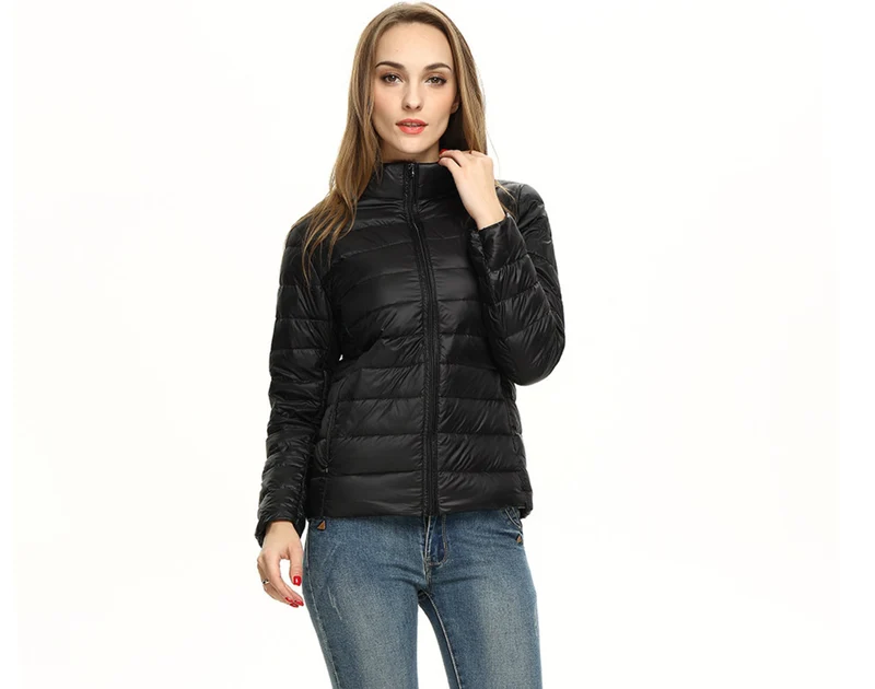Leichte Daunenjacke mit Urbaner Eleganz - Arvani