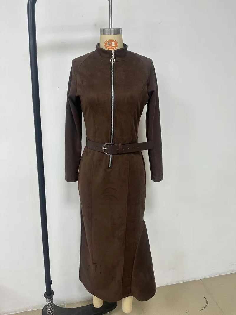 Damen Figurbetontes Midikleid aus Velourslederimitat mit Stehkragen und Zentralem Reißverschluss Nord Taschen
