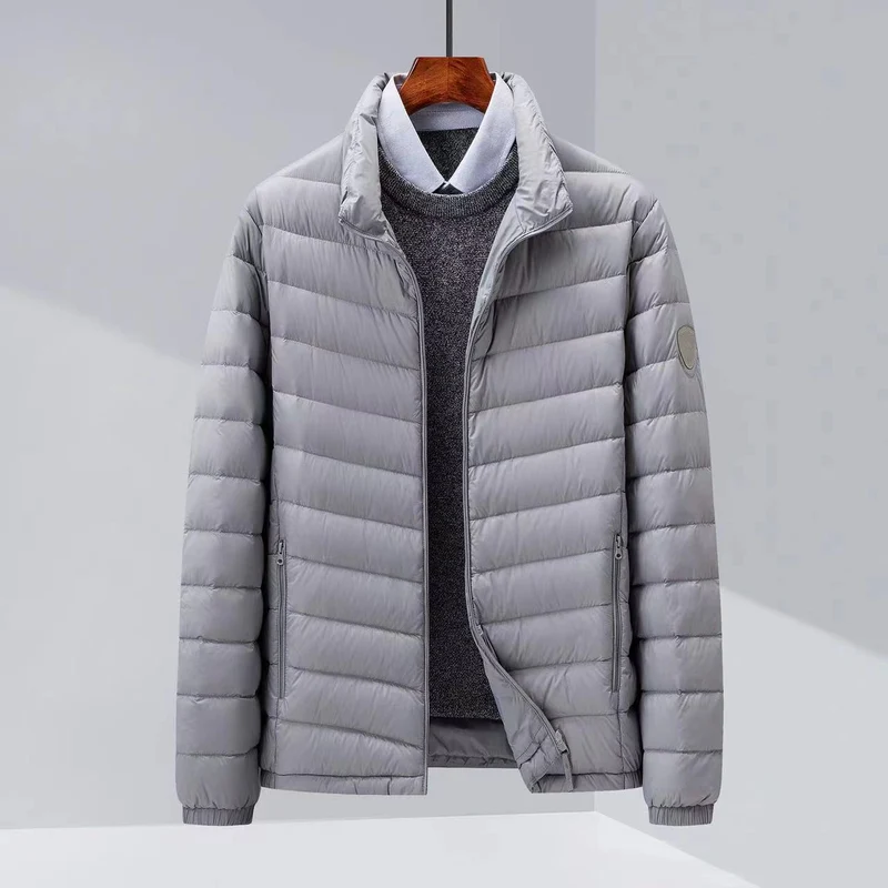 Herren Leichte Steppjacke mit diagonaler Steppung, Stehkragen und Reißverschlusstaschen Nord Taschen