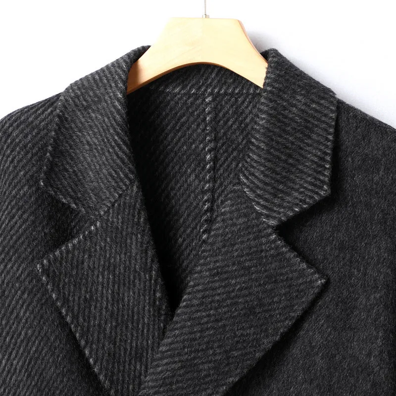 Herren Langer doppeltreihiger Wollmix-Mantel mit strukturiertem Revers Nord Taschen