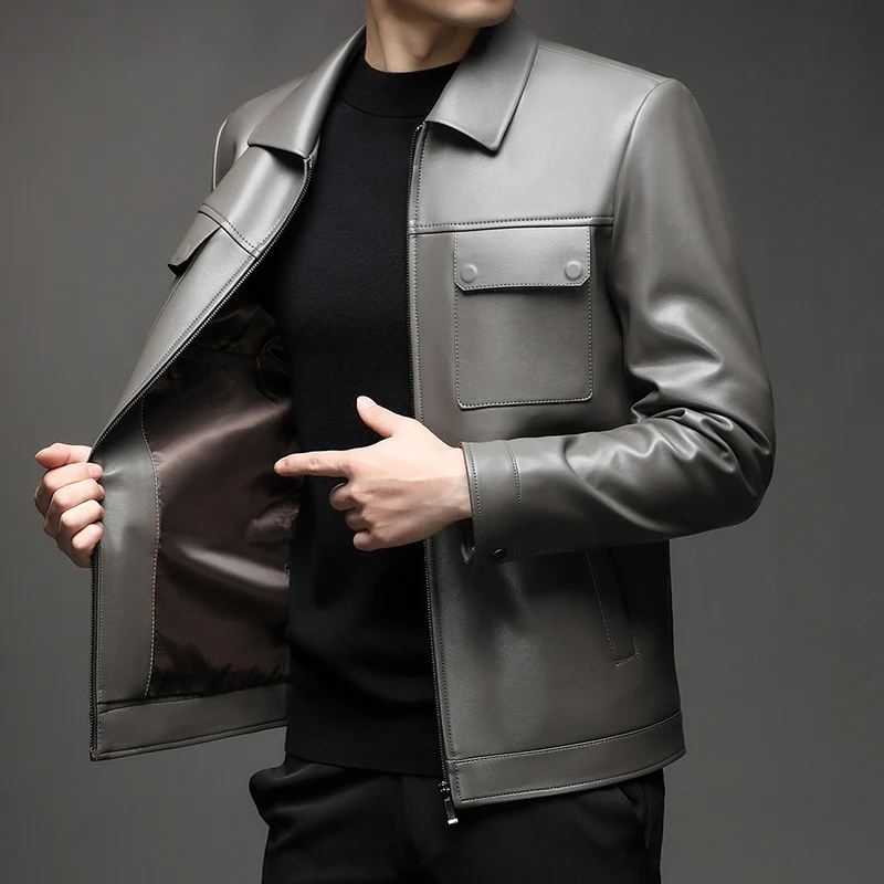Herren Glatte Lederjacke im klassischen Hemdkragenstil mit verdecktem Reißverschluss und aufgesetzten Brusttaschen Nord Taschen