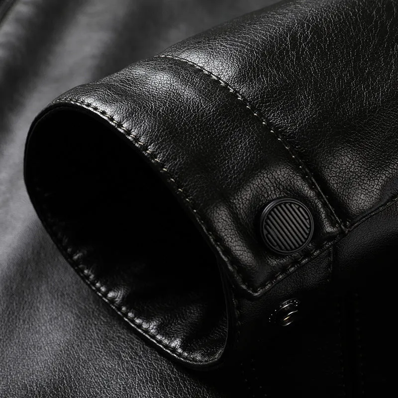Herren Glatt-Lederimitat Zipjacke im Hemdkragenstil mit minimalistischer Nahtführung Nord Taschen