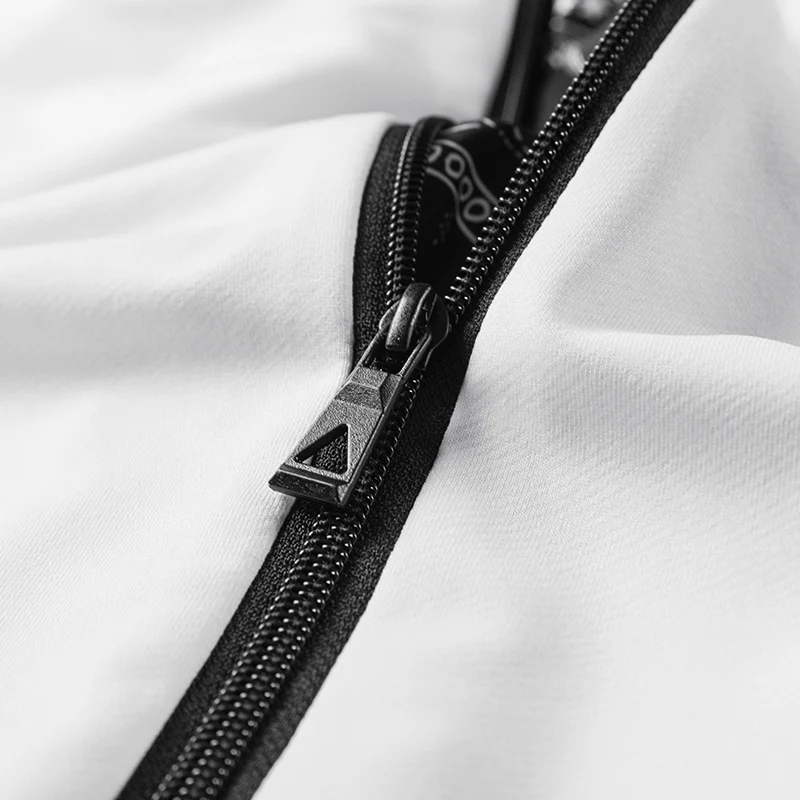 Herren Locker geschnittene Jogginghose mit Bandana-Seiteneinsätzen und elastischem Saum Nord Taschen