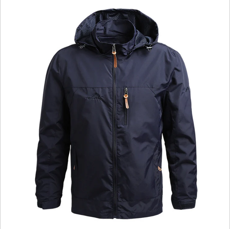 Herren Leichte wasserabweisende Kapuzen‑Windjacke mit Brusttasche und verstellbarem Saum Nord Taschen