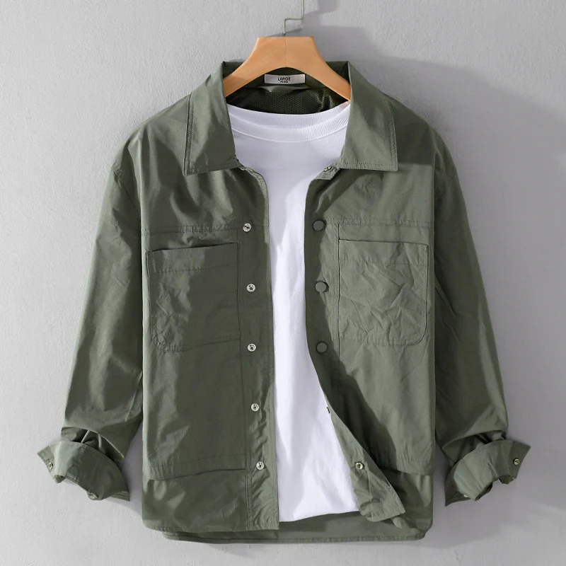 Herren Leichtes Baumwoll-Overshirt mit Kentkragen, aufgesetzten Brusttaschen und Relaxed-Fit Nord Taschen