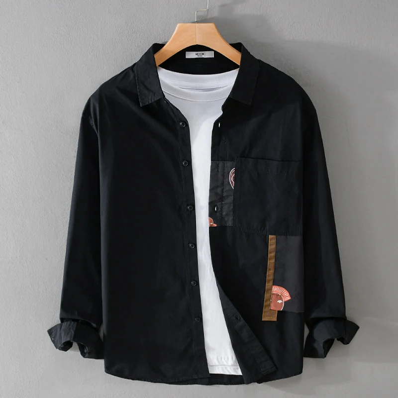 Herren Leichtes Baumwoll-Overshirt mit Brusttasche und abstraktem Grafikpatch Nord Taschen
