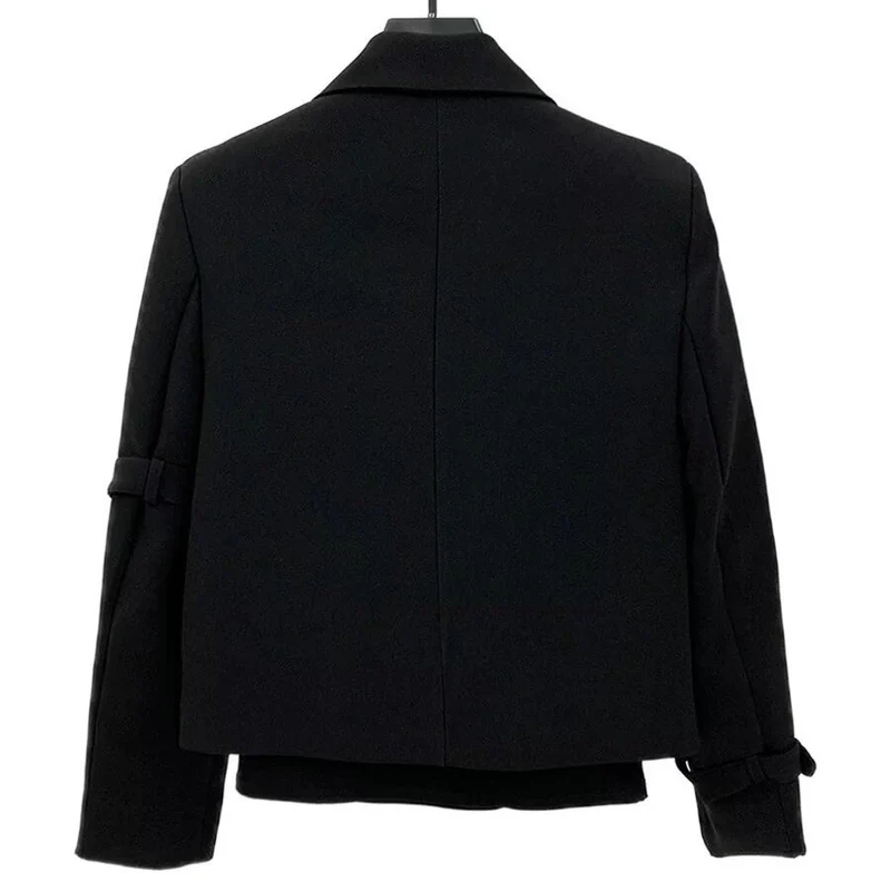 Damen Kurzer Doppelreiher-Blazer mit Nietenbesatz und Schnallenärmeln Nord Taschen