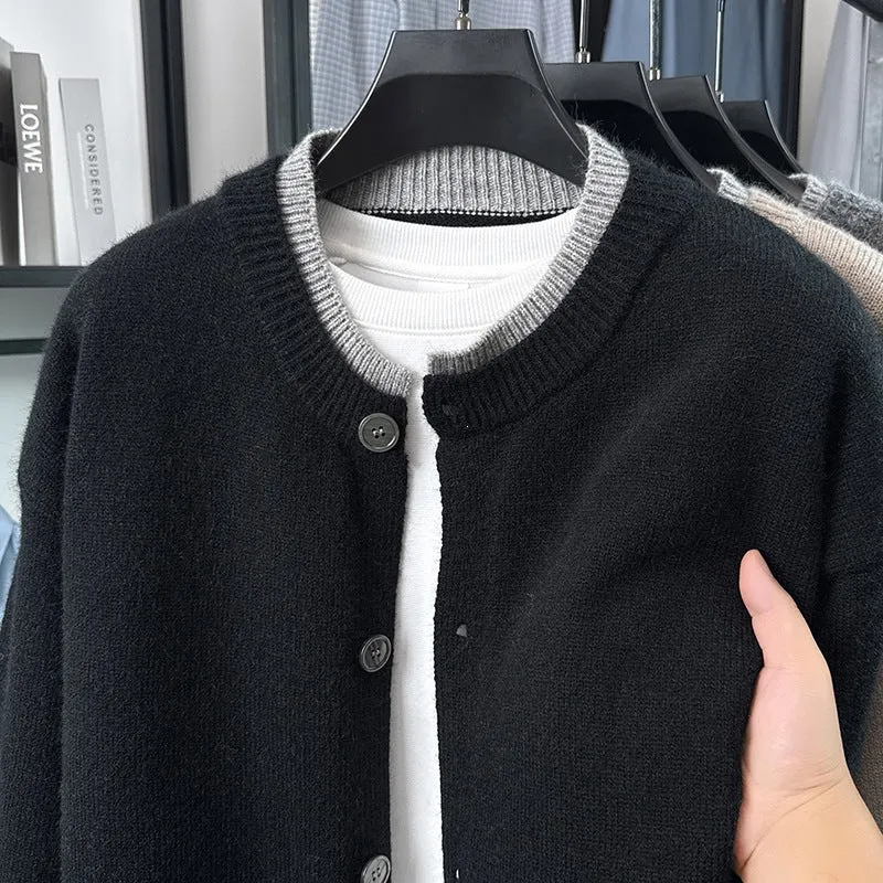Damen Kurze Strickjacke mit Kontrastkragen und Knopfleiste Nord Taschen