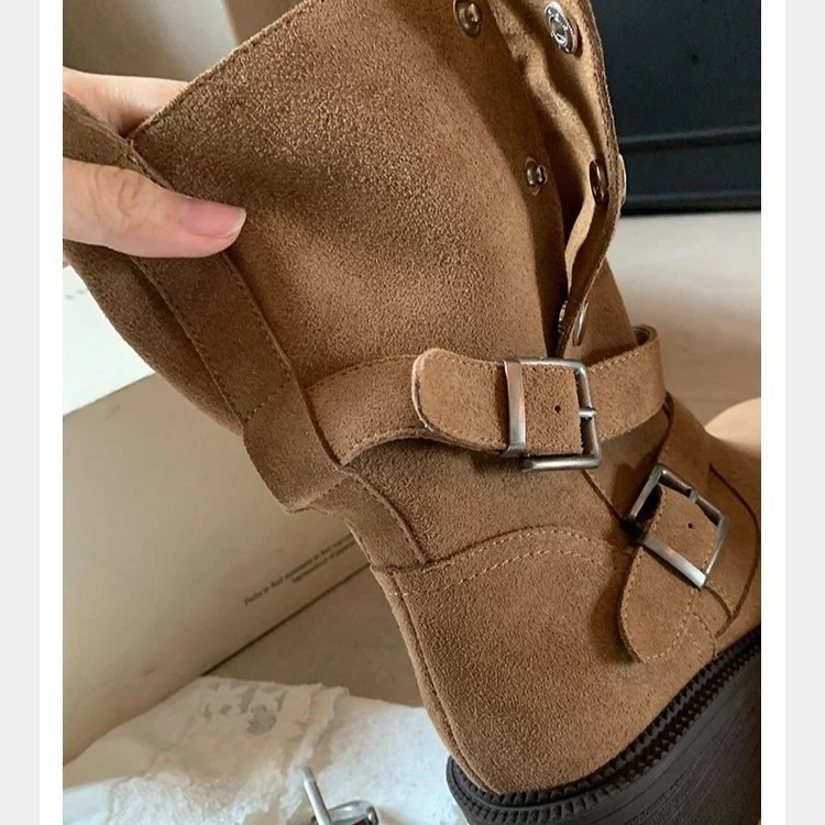 Damen Veloursleder-Bikerstiefel mit Schnallen und mittlerem Blockabsatz Nord Taschen