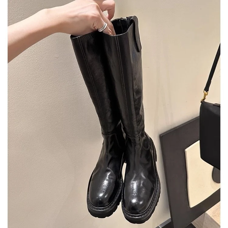 Damen Schlanke Langschaft-Stiefel aus Glattleder mit robuster Profilsohle Nord Taschen