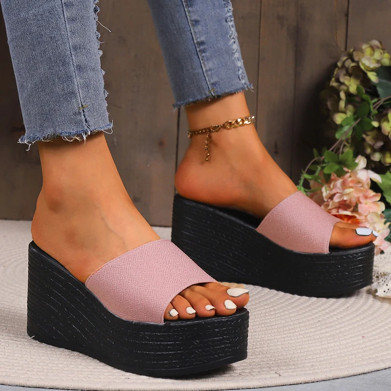 Damen Wedge-Pantoletten mit elegantem Schnitt und komfortabler Sohle