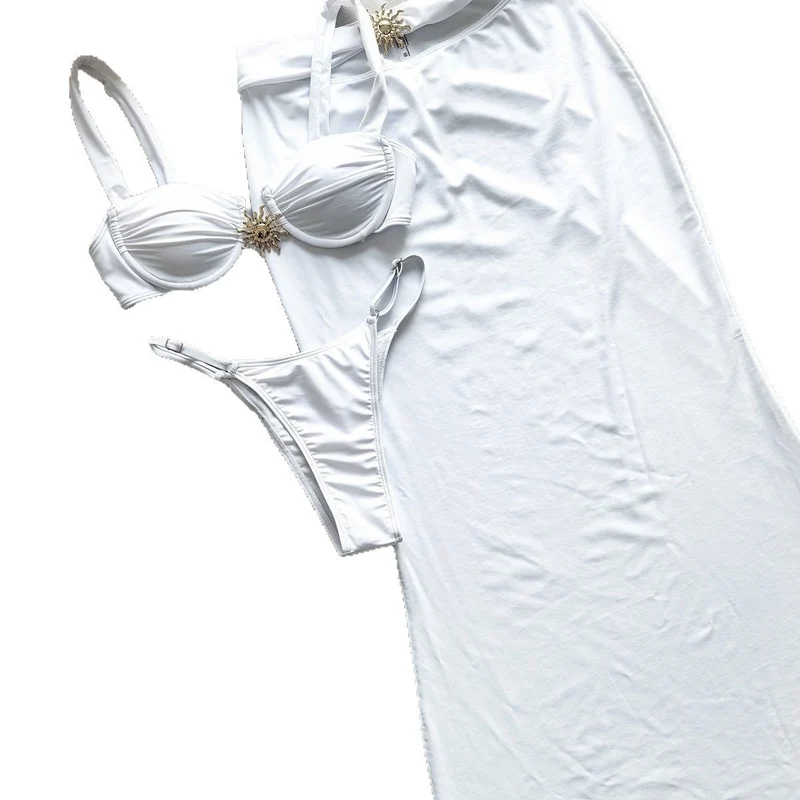 Damen Bandeau-Bikini mit hochwertiger Schlankheitswirkung und anpassbarem Rock