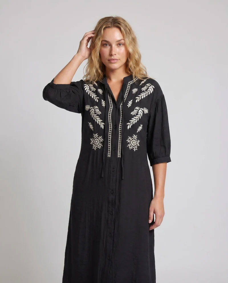 Damen Midikleid mit floraler Stickerei und raffiniertem Knopfverschluss