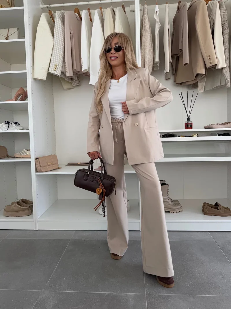 Damen eleganter und lässiger Hosenanzug mit weitem Bein und Blazer Nord Taschen