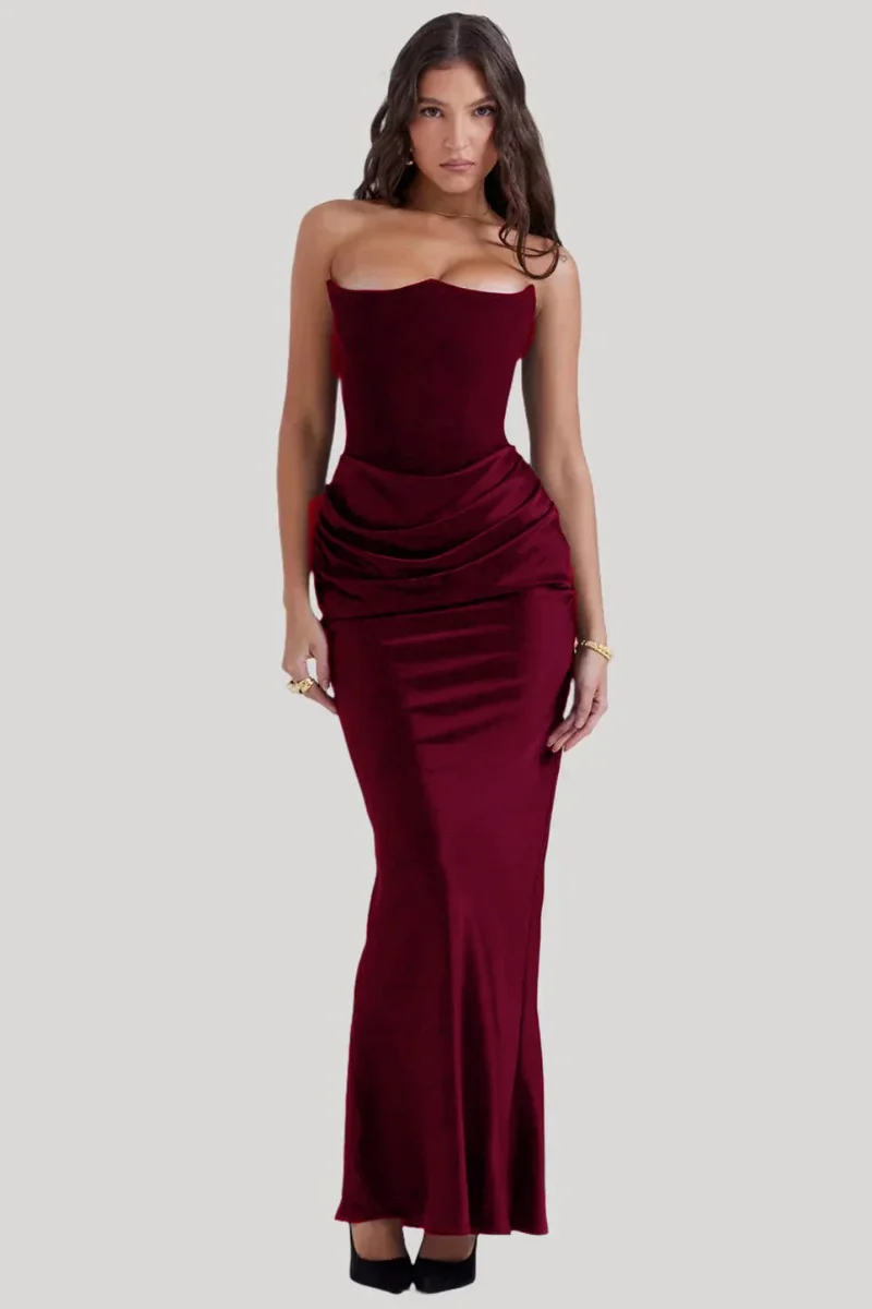 Damen Elegantes Abendkleid mit tiefem Dekolleté und drapierten Details