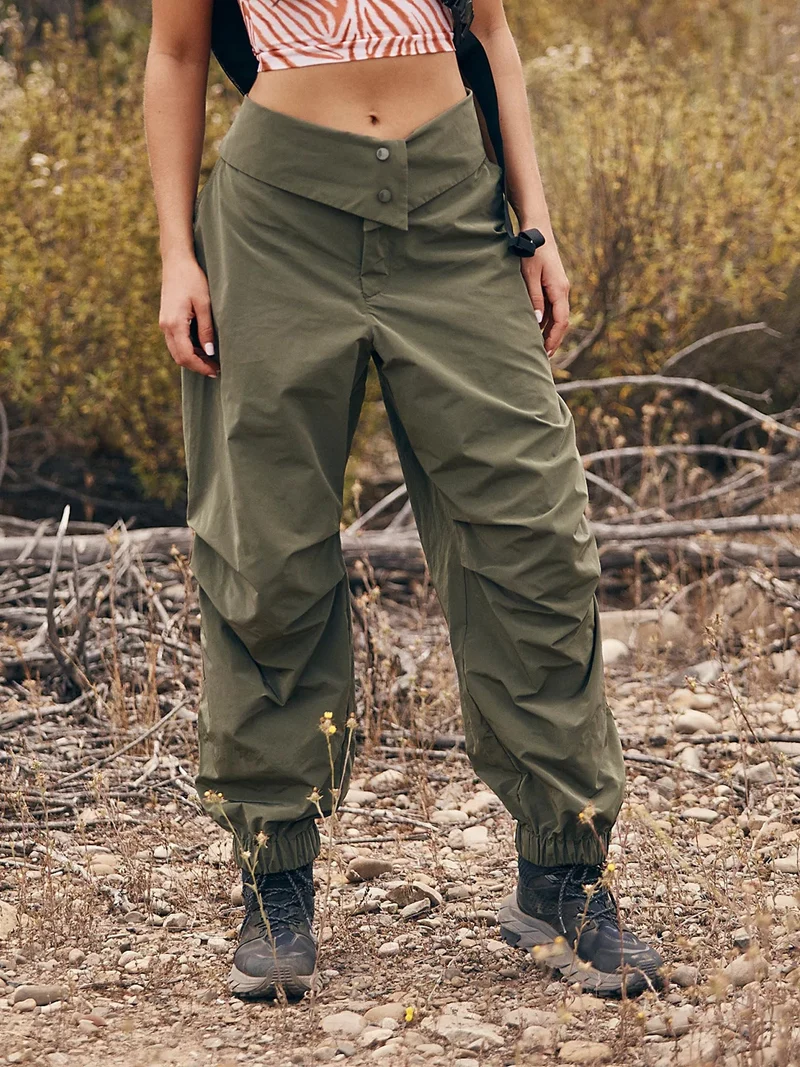 Damen Outdoor-Hose mit elastischem Bündchen und knöpfbarem Verschluss Nord Taschen