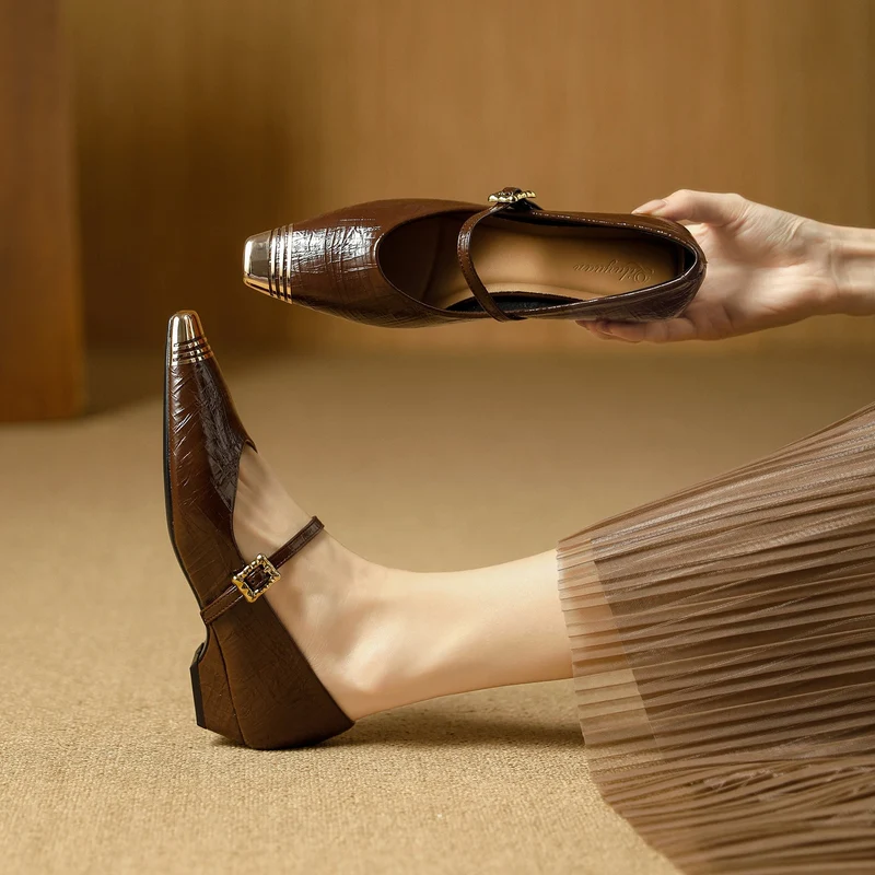 Damen Ballerinas mit elegantem Riemen und stilvollem Blockabsatz
