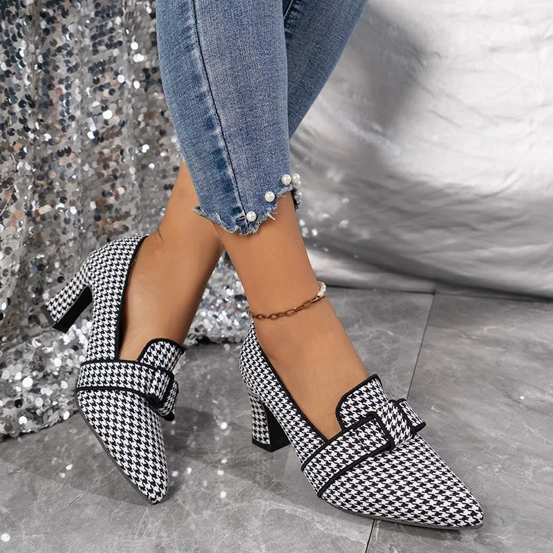 Damen elegante Pumps mit modischer Kettenschnalle
