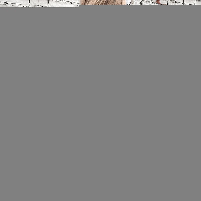 Damen eleganter Poncho mit fransigen Details und modernem Karomuster