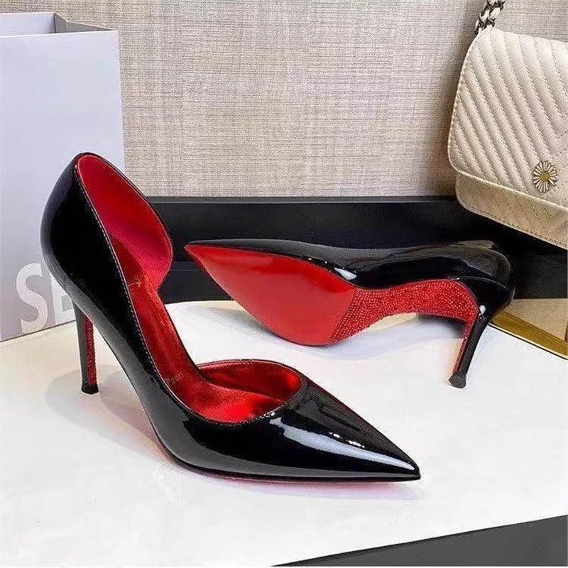 Damen spitze Stiletto Pumps mit glänzender Oberfläche