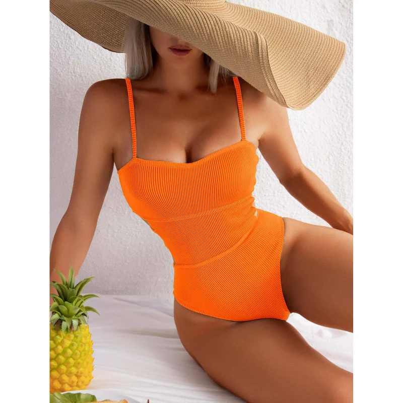 Damen Einteiler Badeanzug mit elegantem Rippendesign und figurschmeichelnder Silhouette