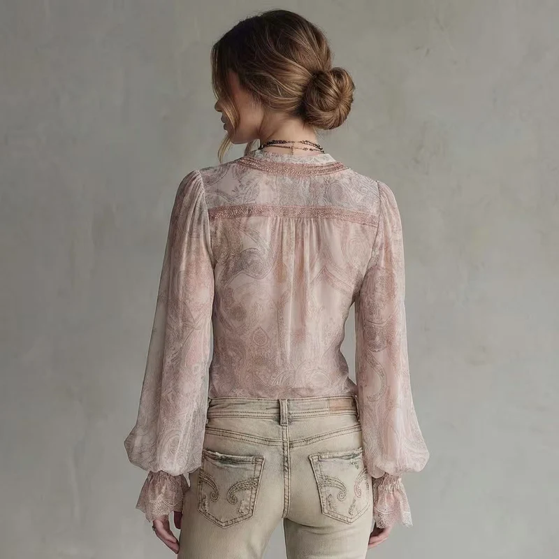 Damen transparente Bluse mit voluminösen Ärmeln und modernem Muster