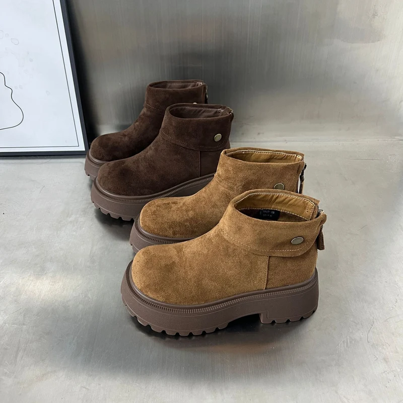 Damen Stiefeletten mit rutschfester Sohle und weichem Wildlederoberteil