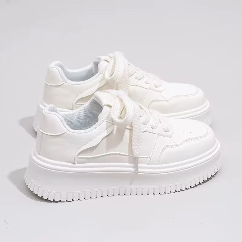 Damen Sportliche Sneakers mit dicker Laufsohle und atmungsaktiver Fütterung